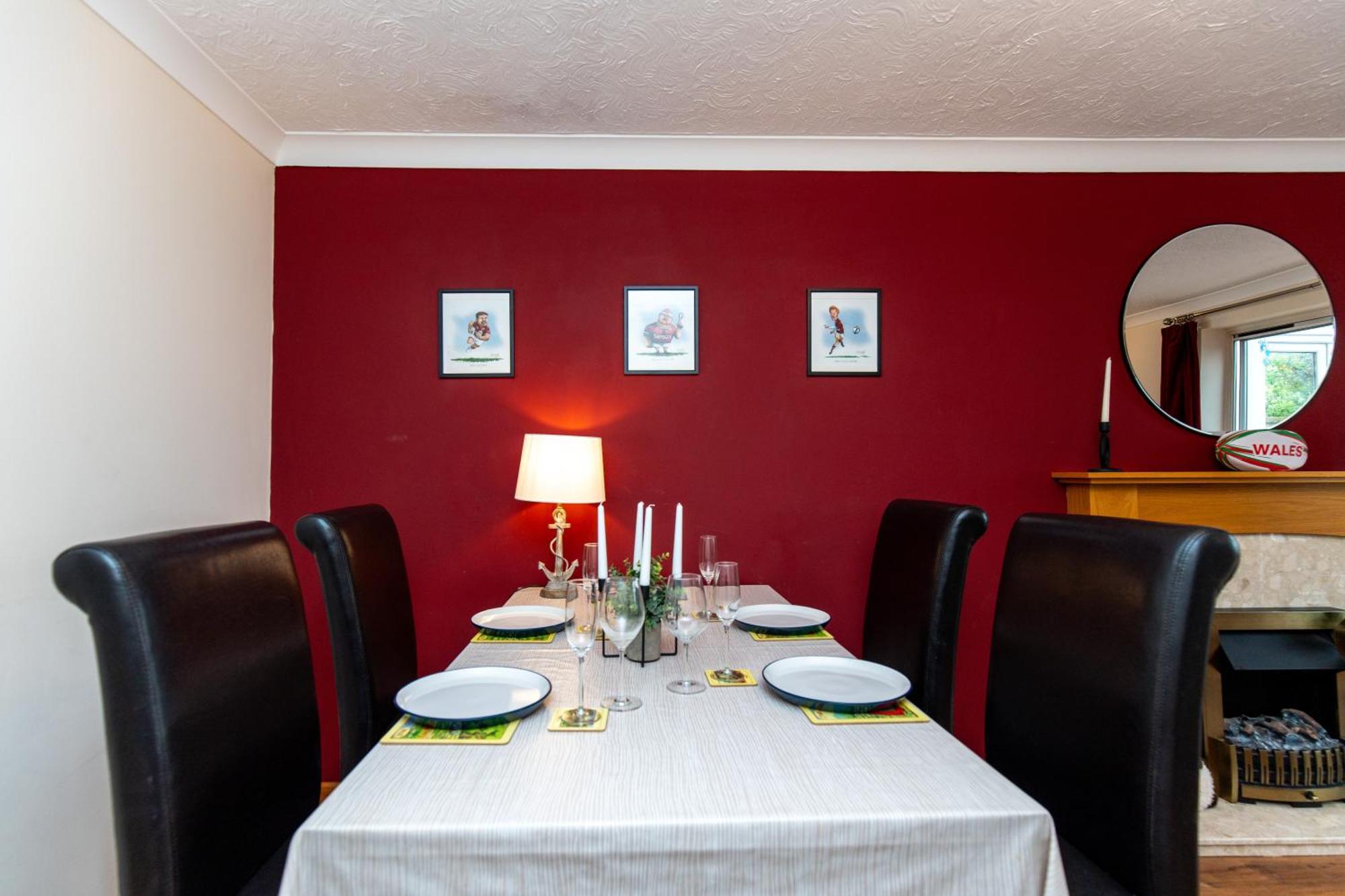 Comfortable And Spacious Superb Holiday Home In Llanelli, Dog Friendly Eksteriør bilde