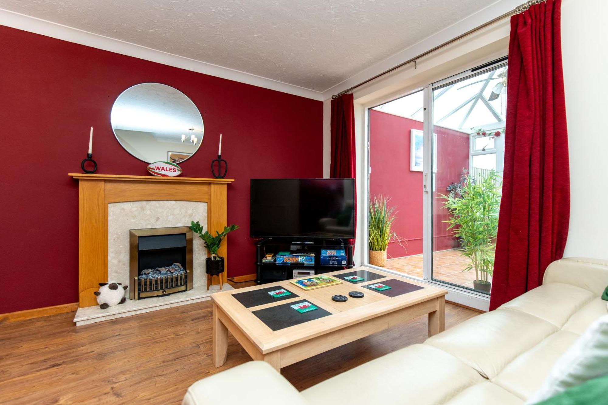 Comfortable And Spacious Superb Holiday Home In Llanelli, Dog Friendly Eksteriør bilde